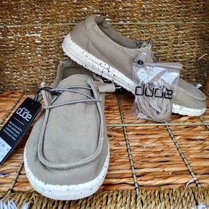 Hey Dude, Women's size 8, Chambray